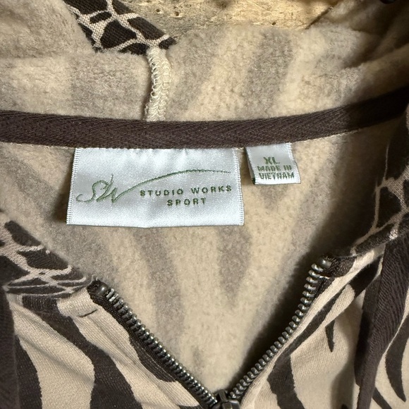 Studio Works Animal Print Zip-Up Jacket - Picture 3 of 5